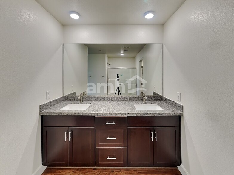 Building Photo - 289 Cape Seville Pl