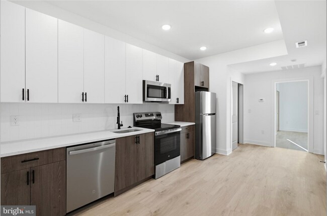 Building Photo - 2322 N 5th St