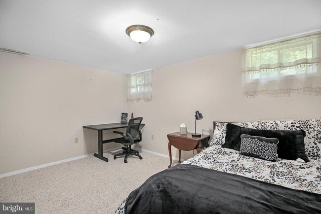 Building Photo - 47 Puri Ln