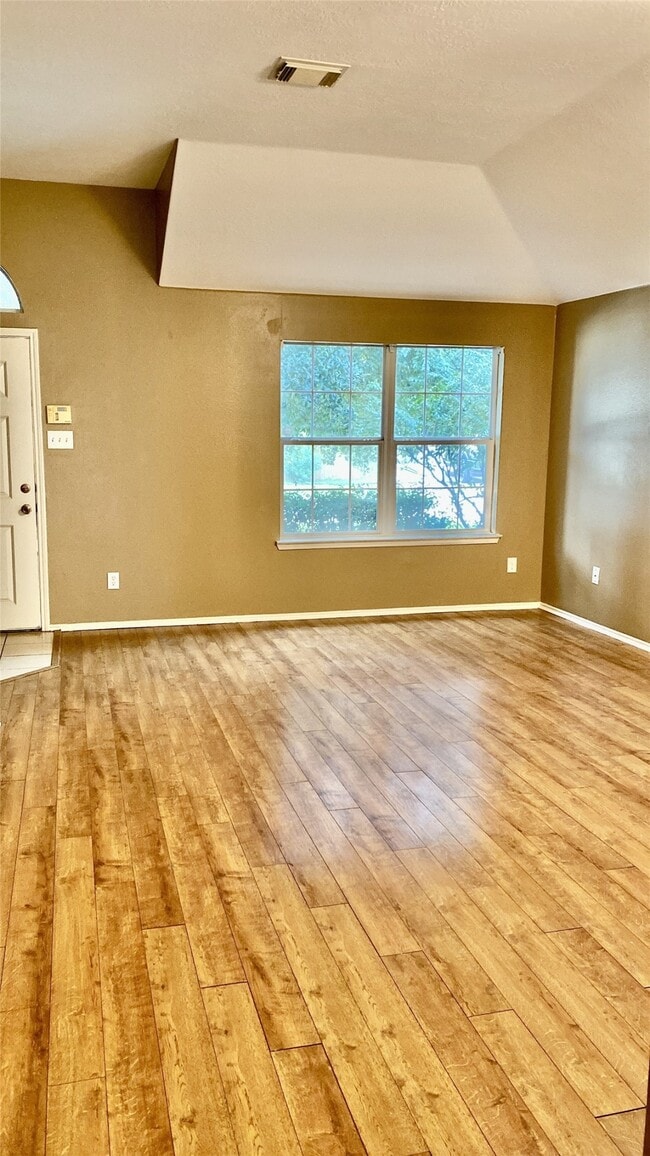 Building Photo - 18034 Platinum Springs Dr