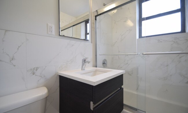 Building Photo - 29 Davenport Ave