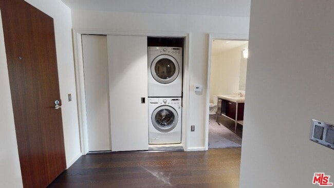 Building Photo - 1155 S Grand Ave