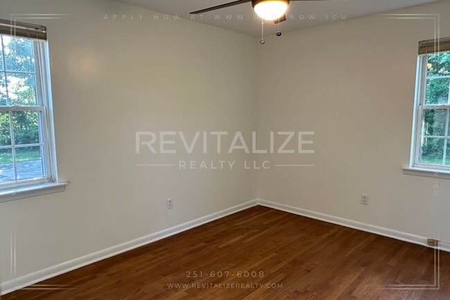 Building Photo - **Coming Soon** 3 Bedroom/2 Bathroom House...