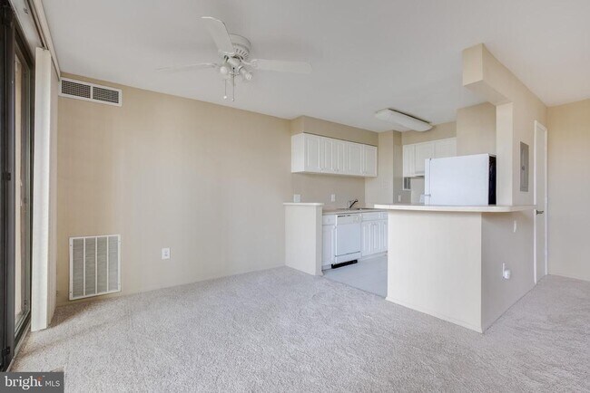 Building Photo - 8 S Van Dorn St