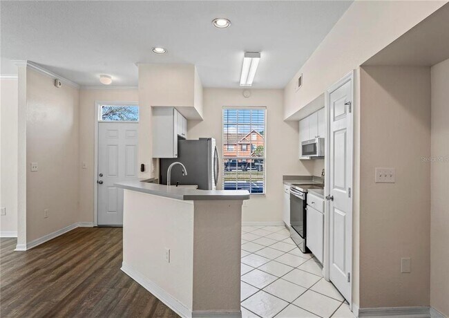 Building Photo - 10512 White Lake Ct