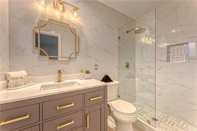 Building Photo - 1984 Sailfish Pl