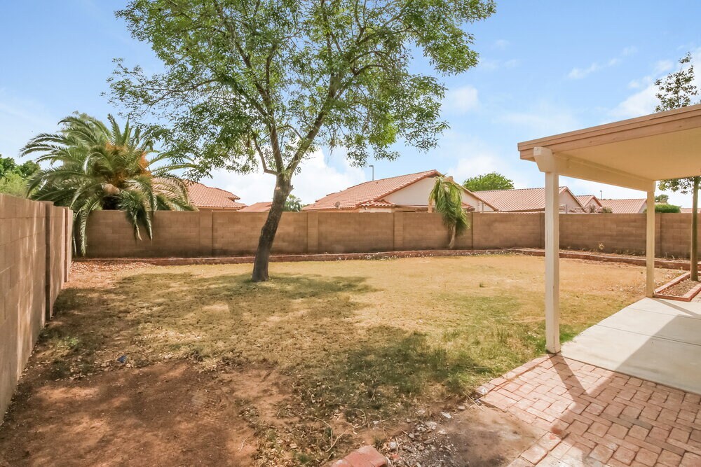 Building Photo - 6951 E Lomita Ave
