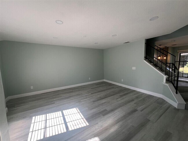 Building Photo - 2906 Candela Ct