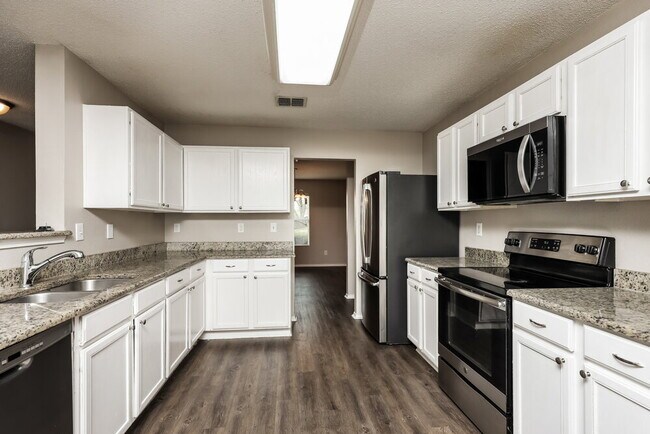 Building Photo - 1416 Daisy Dr