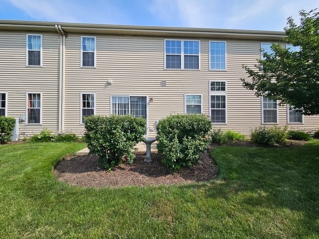 Building Photo - 504 Lancaster Dr