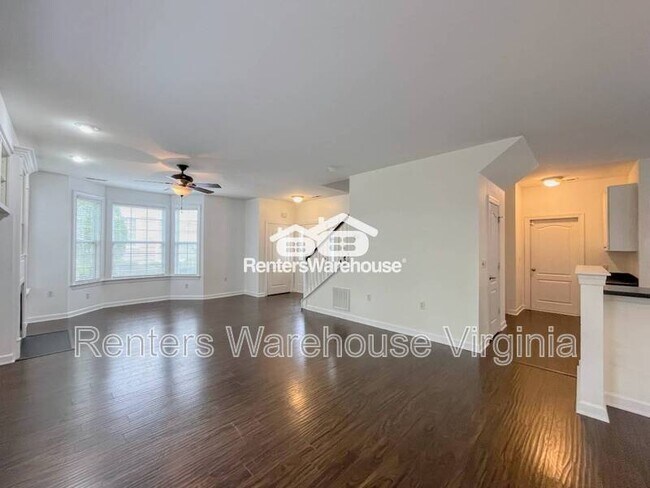 Building Photo - 446 Blue Beech Way