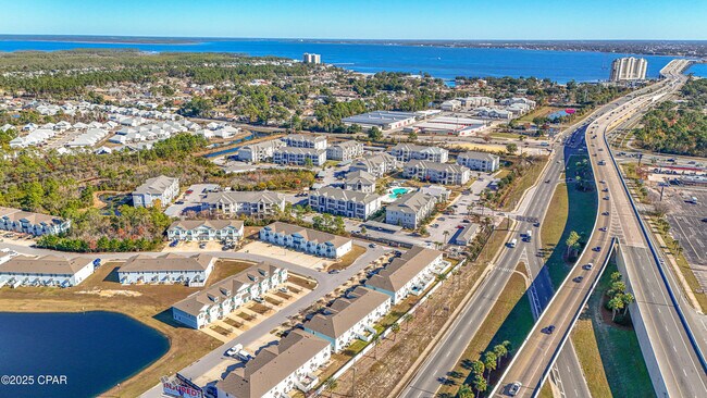 Building Photo - 7472 Shadow Lake Dr