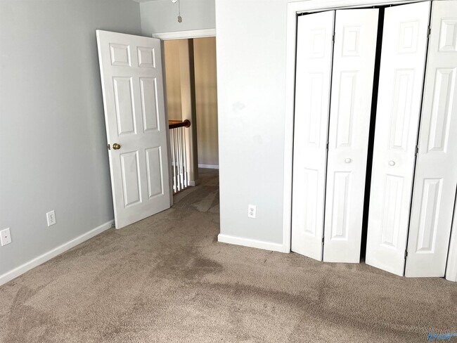Building Photo - 106 Matilda Dr