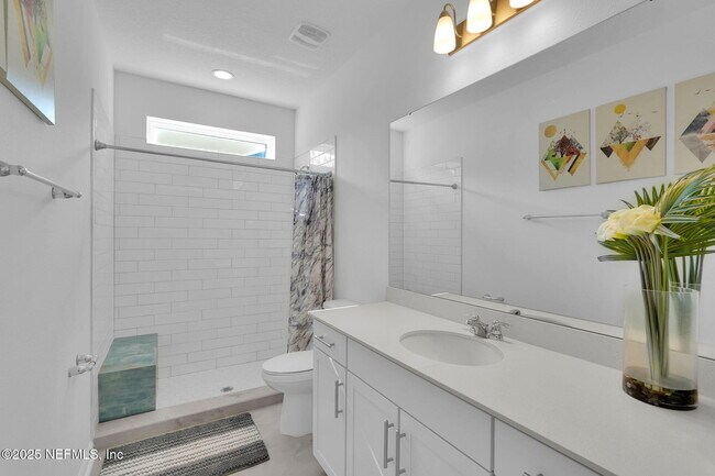 Building Photo - 147 Holly Forest Dr
