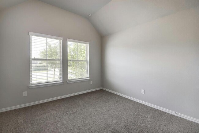 Building Photo - 3916 Joshs Cv