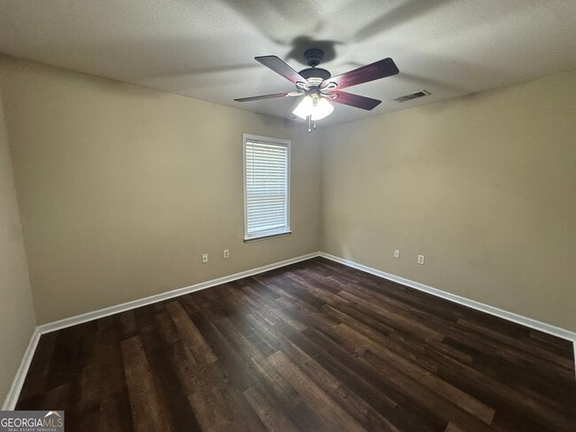 Building Photo - 5601 Landings Pkwy