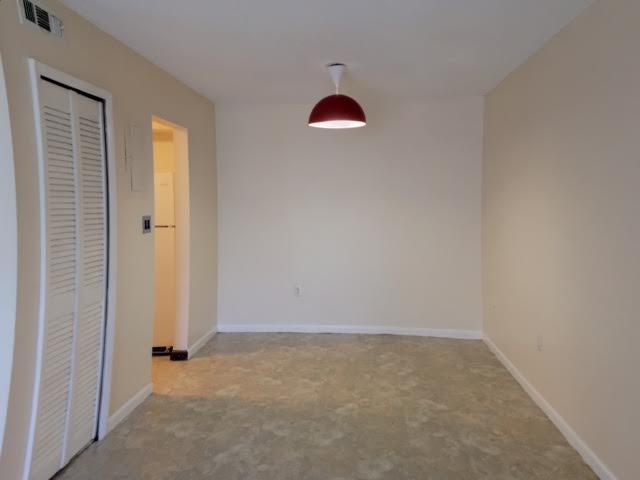Building Photo - 304 Cherokee Ct