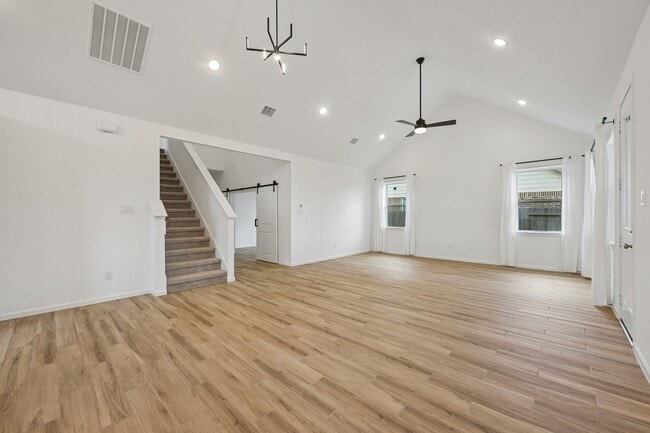 Building Photo - 7818 Palm Glade Dr