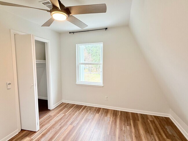 Building Photo - A-Frame Waterfront Home - Gulf Breeze