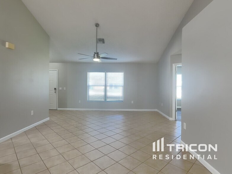 Building Photo - 2510 Cherry Blossom Ct