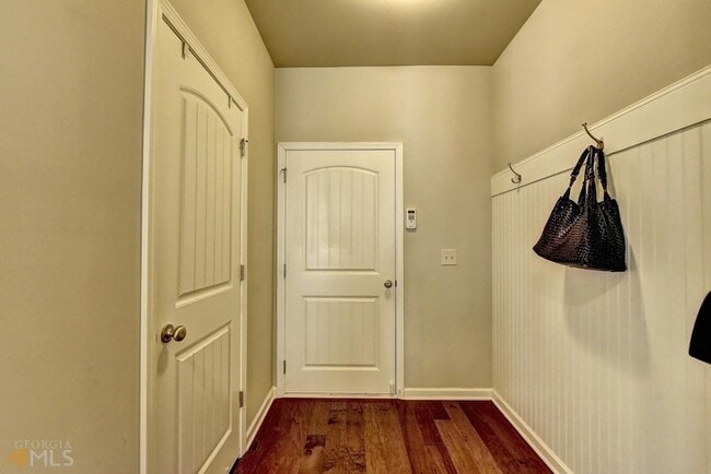 Building Photo - 2245 Black Pebble Cir