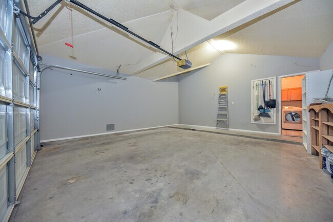 Building Photo - 1372 Michelangelo Dr