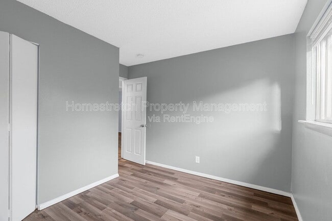 Building Photo - 235 Moule Dr