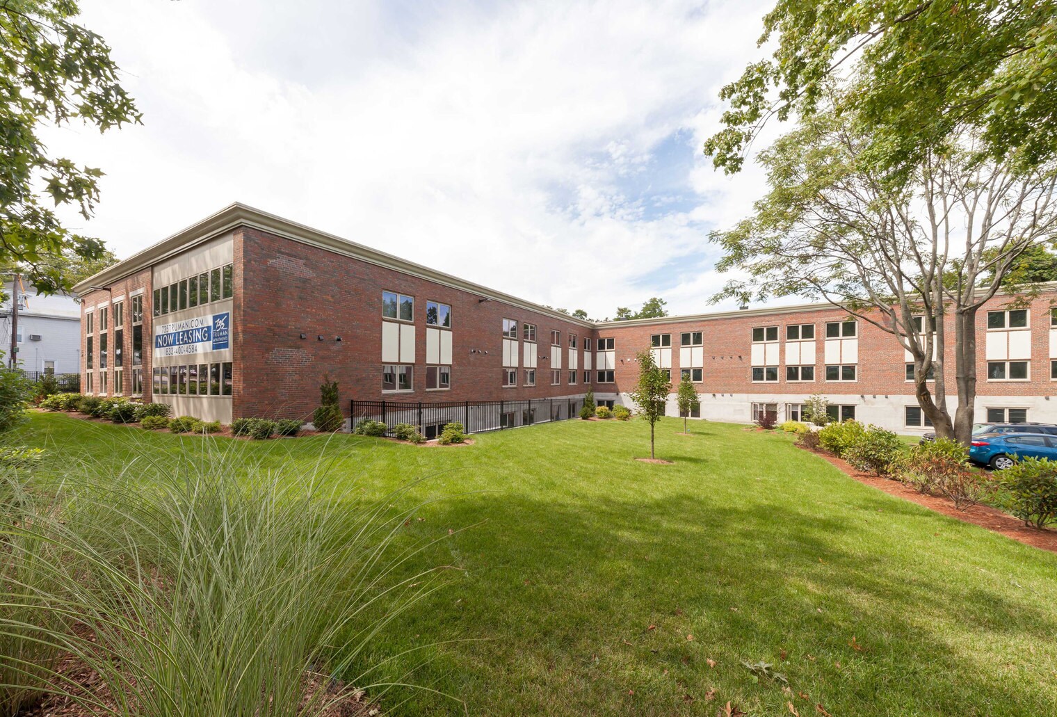 Building Photo - 735 Truman Pkwy