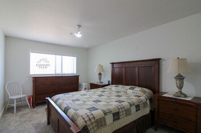 Building Photo - 1311 Goethals Dr