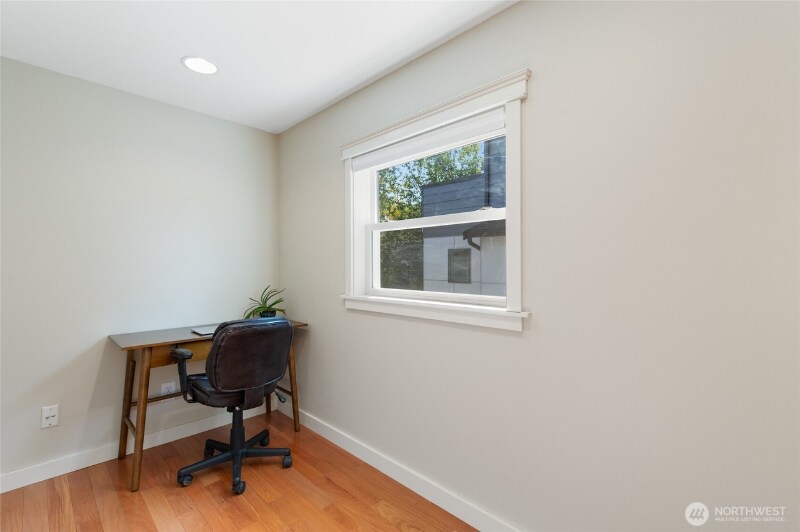 Building Photo - 1815 11th Ave