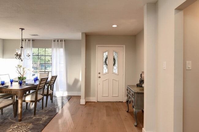 Building Photo - 1706 Cedar Creek Ct