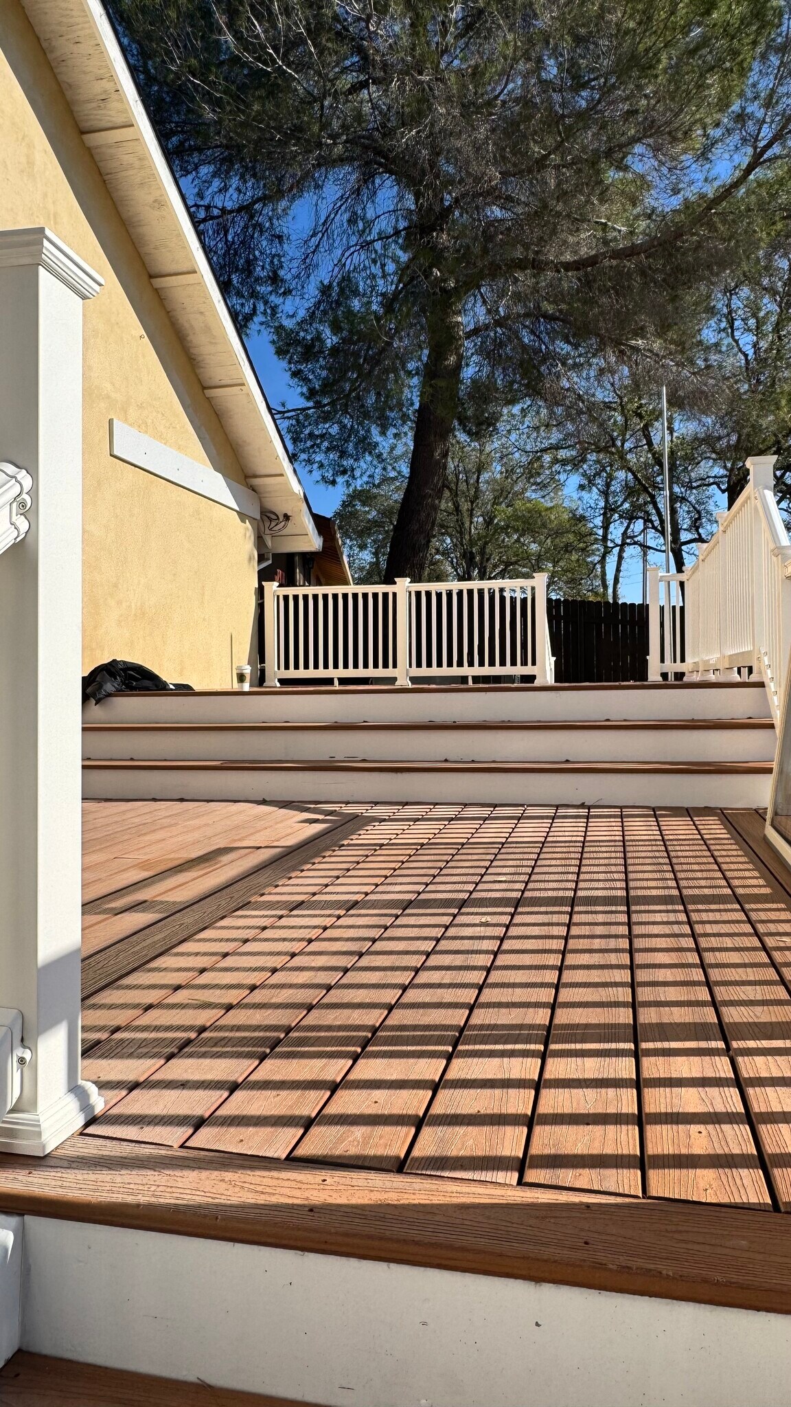 Building Photo - 2825 King Edward Dr