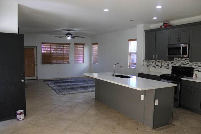 Building Photo - 3690 Segovia Dr