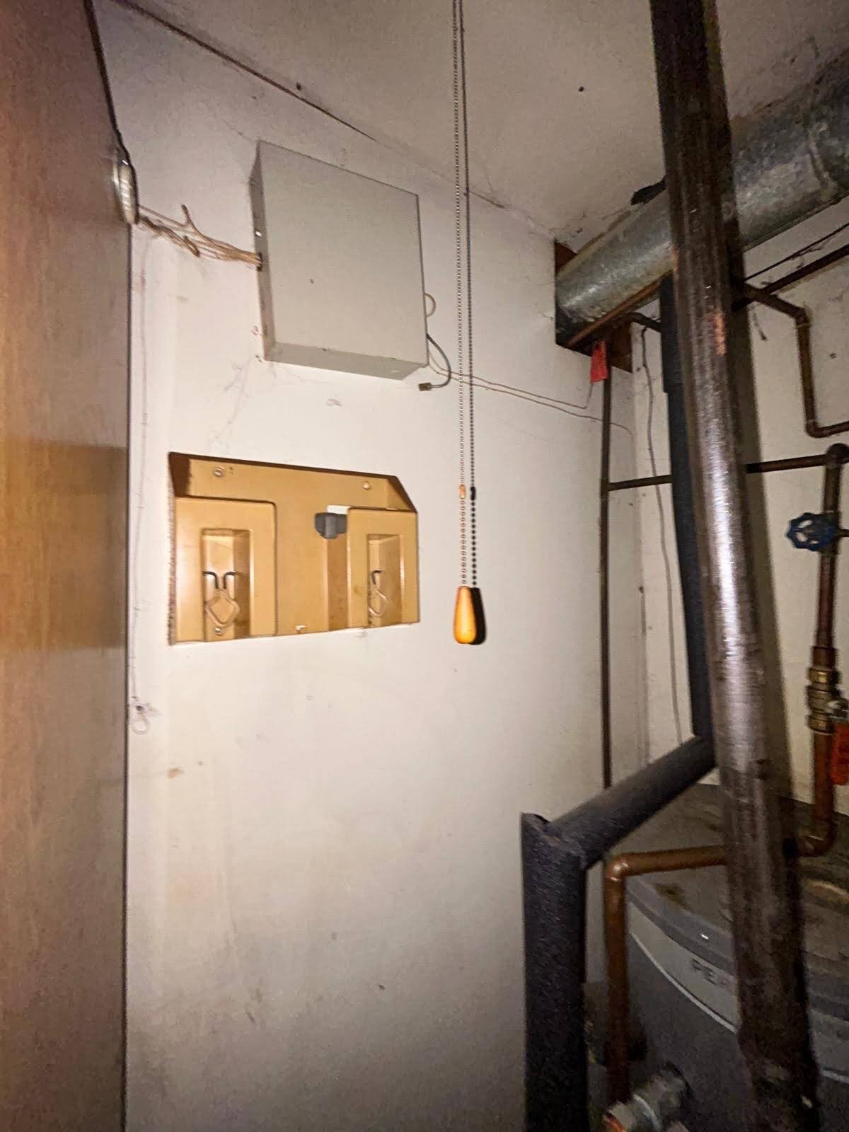 Building Photo - 59 S 49th St