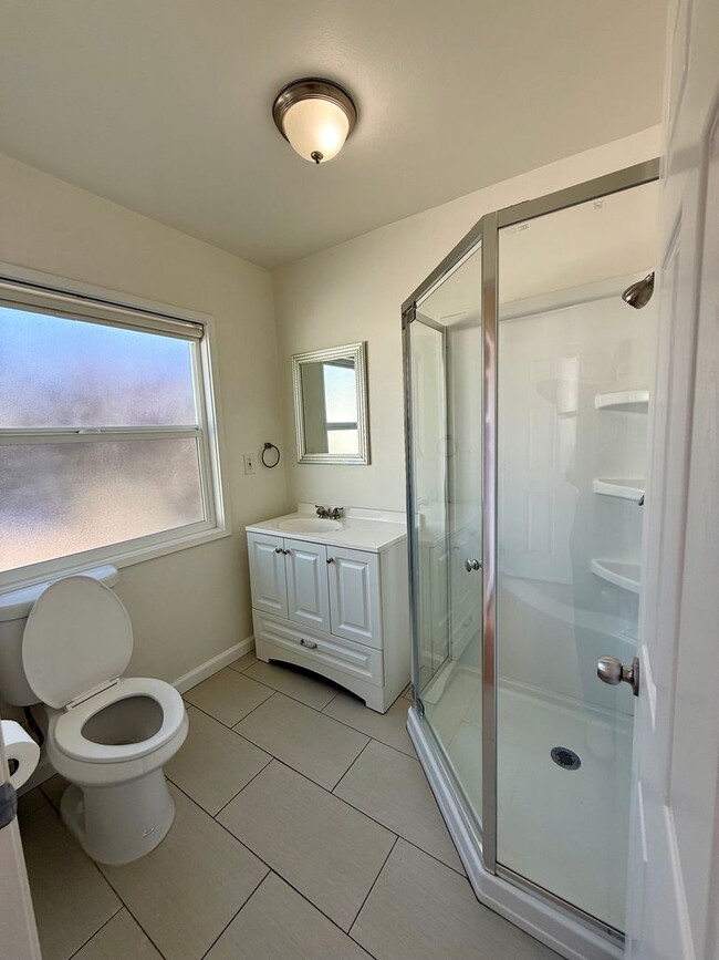 Building Photo - 6856 Newberry St