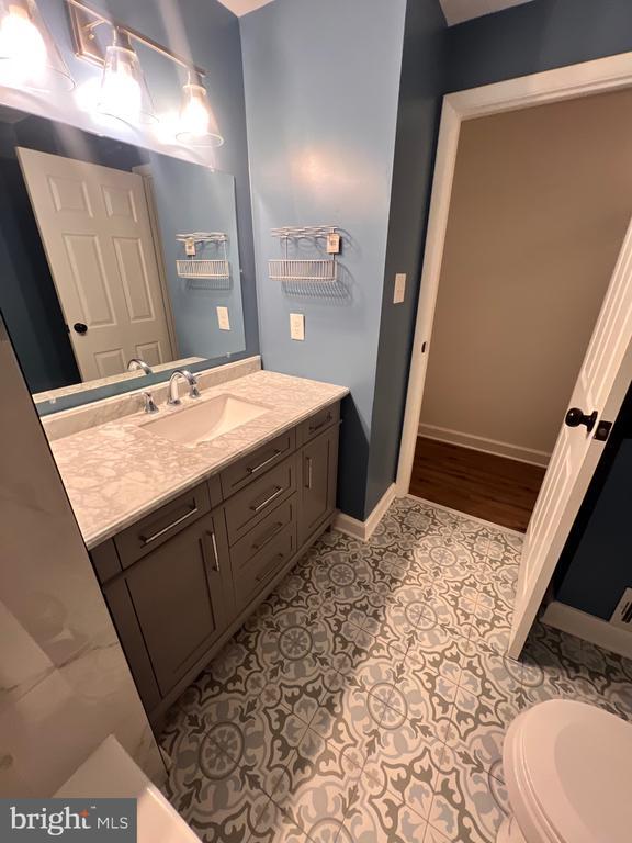Building Photo - 5925 Vernons Oak Ct