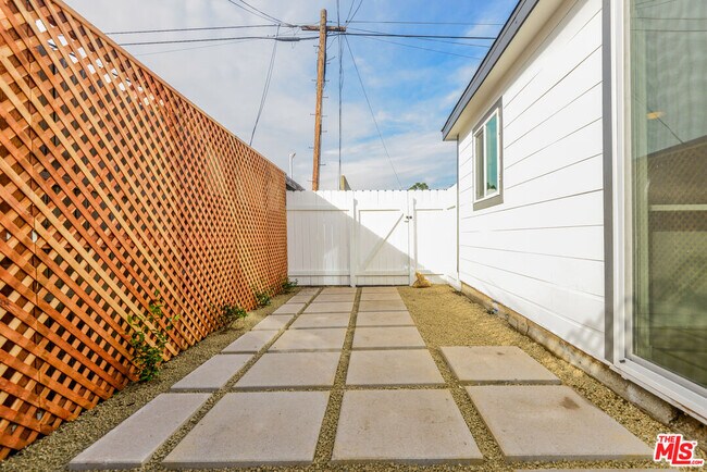 Building Photo - 1739 252nd St