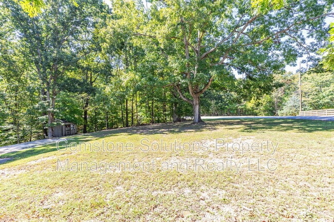 Building Photo - 5580 Hargrove Rd