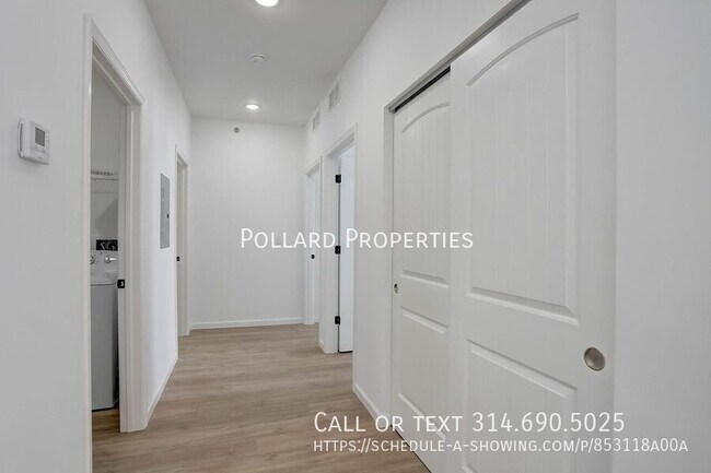 Building Photo - 1404 Parkview Dr