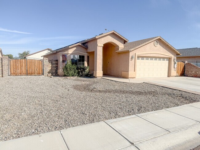 Building Photo - 9586 E 38th Pl