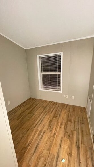Bedroom 3 8'x7' - 64 Blanchard Rd