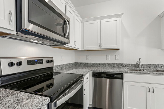 Building Photo - 2660 Senegal Wy