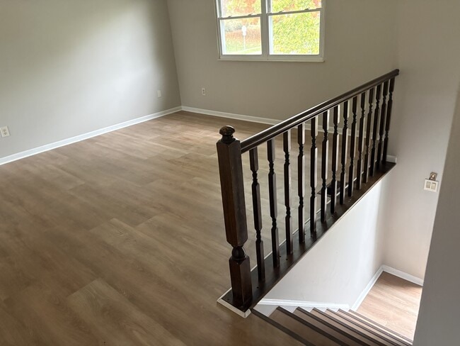 Building Photo - 1375 Firethorne Dr