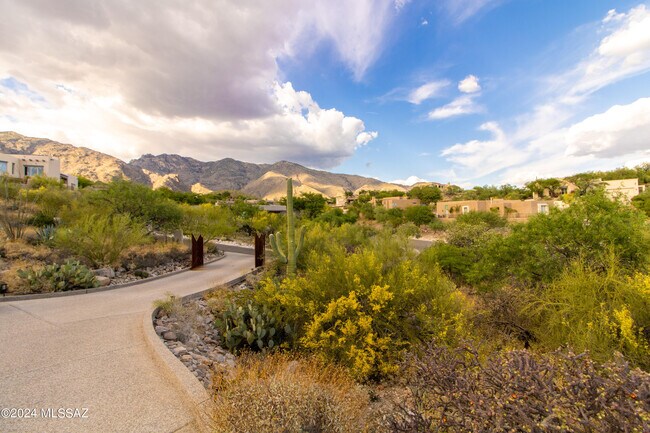 Building Photo - 6269 N Paseo Valdear