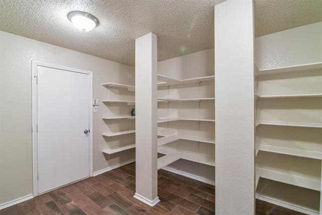 Building Photo - 2106 Delaford Dr