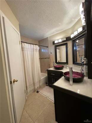 Building Photo - 3821 Oriole Ave