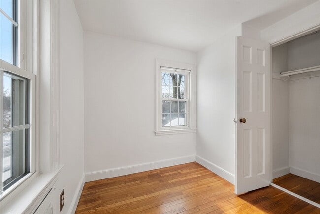 Building Photo - 159 Payson Rd