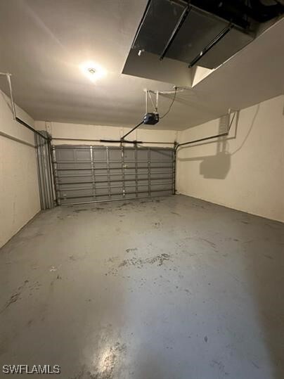 Building Photo - 13110 Lake Meadow Dr