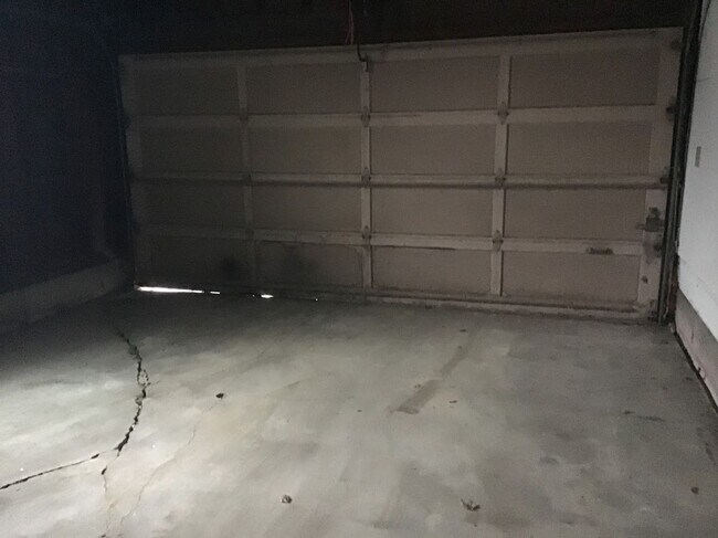 Building Photo - COMING SOON! - Newly Renovated 3Bd, 2Bth i...