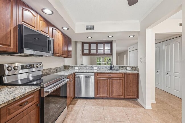 Building Photo - 2533 Dolly Bay Dr